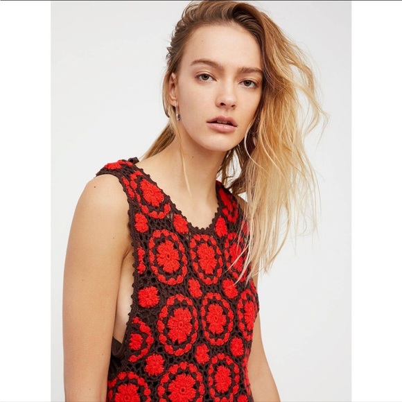 Free People Delilah Retro Crochet Shift Dress in Red Combo M - Picture 2 of 7